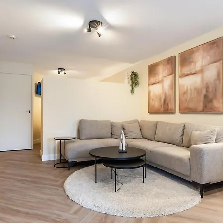 Lägenhet Gloednieuw En Prachtig Ingericht 3persoons